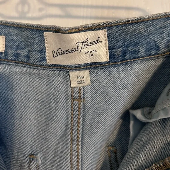 Universal Thread | Relaxed Fit Barrel Gray Jeans | Size 10R - Picture 4 of 8